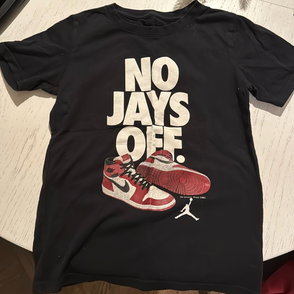 Air Jordan T Shirt Youth Small No Jays Off